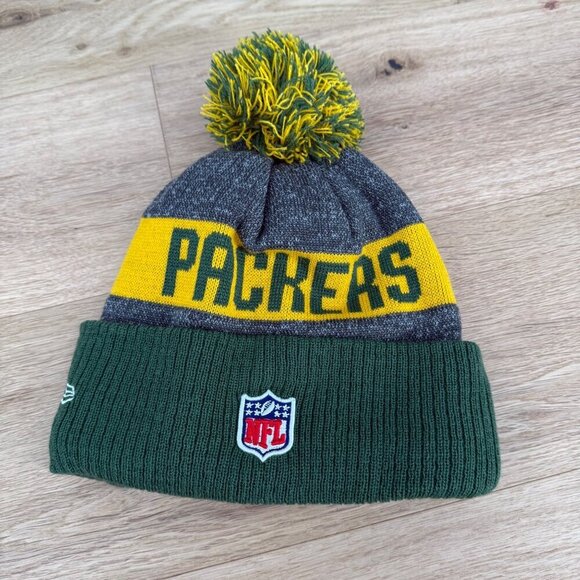New Era Green Bay Packers Pom Beanie Knit Hat OSFM Gray Yellow NFL Fleece NWOT - Picture 2 of 7